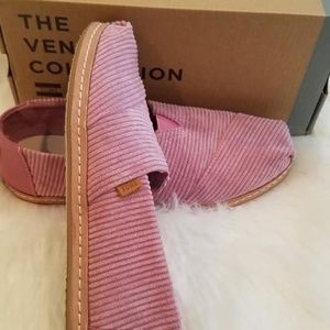 Toms Classic Light Mauve Slip-On